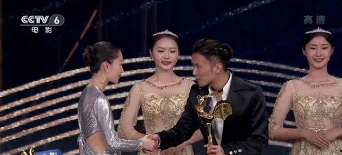 颁奖典礼变成吃瓜,明星互动笑料百出,网友直呼“太欢乐”!